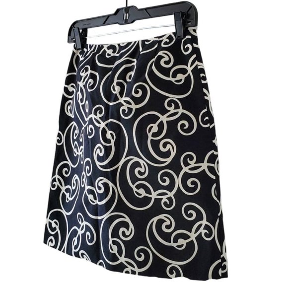 Ann Taylor Scrolling Swirls Short A-line Skirt | NWT | 0P | Black White - Picture 9 of 15